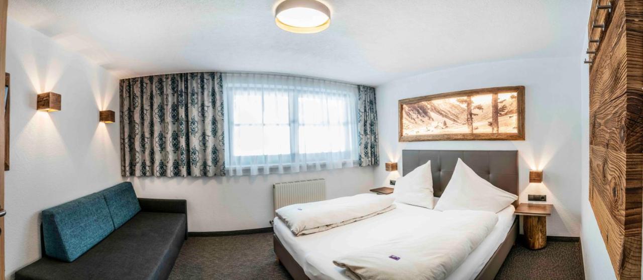 Almhof-Reithof Pitztal Hotel ซังคท์เลออนฮาร์ด อิม พิทซ์ทัล ภายนอก รูปภาพ