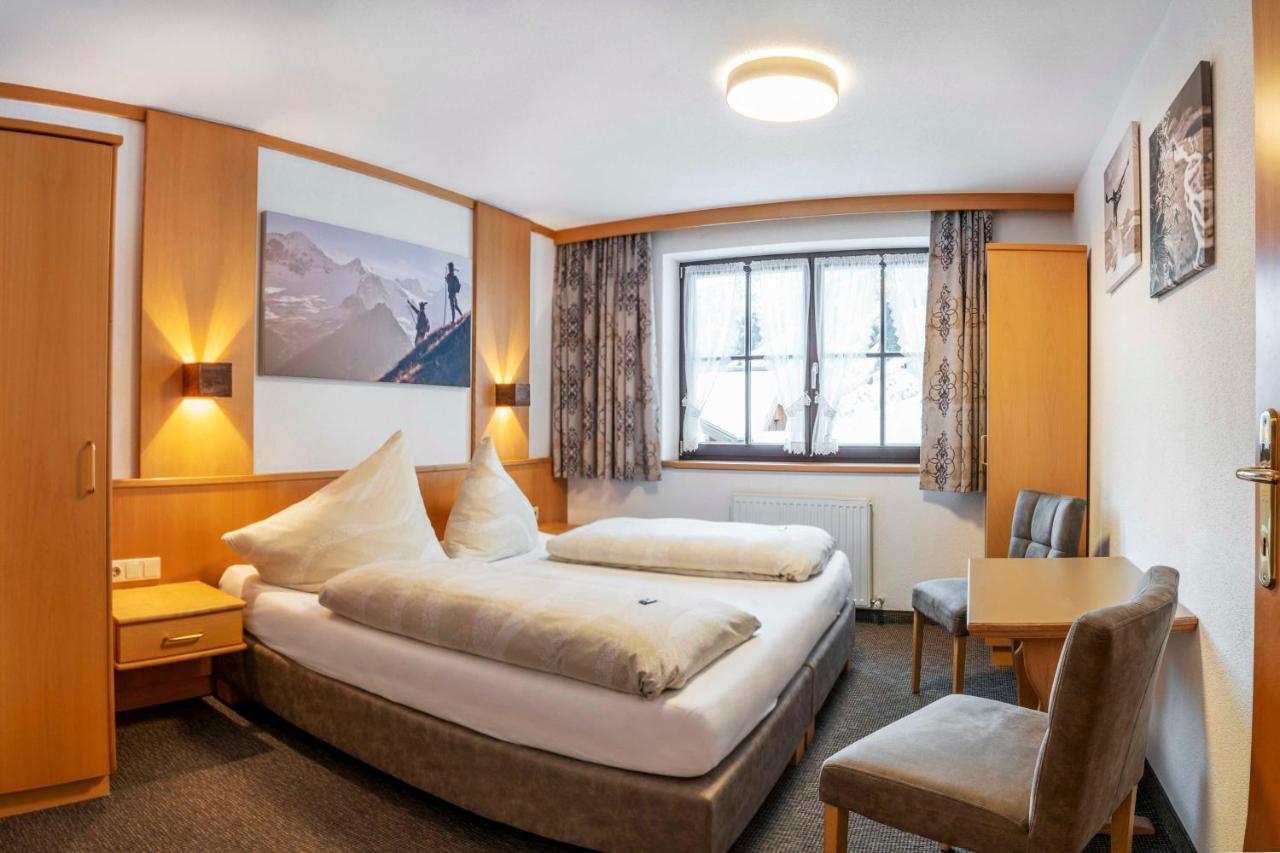 Almhof-Reithof Pitztal Hotel ซังคท์เลออนฮาร์ด อิม พิทซ์ทัล ภายนอก รูปภาพ