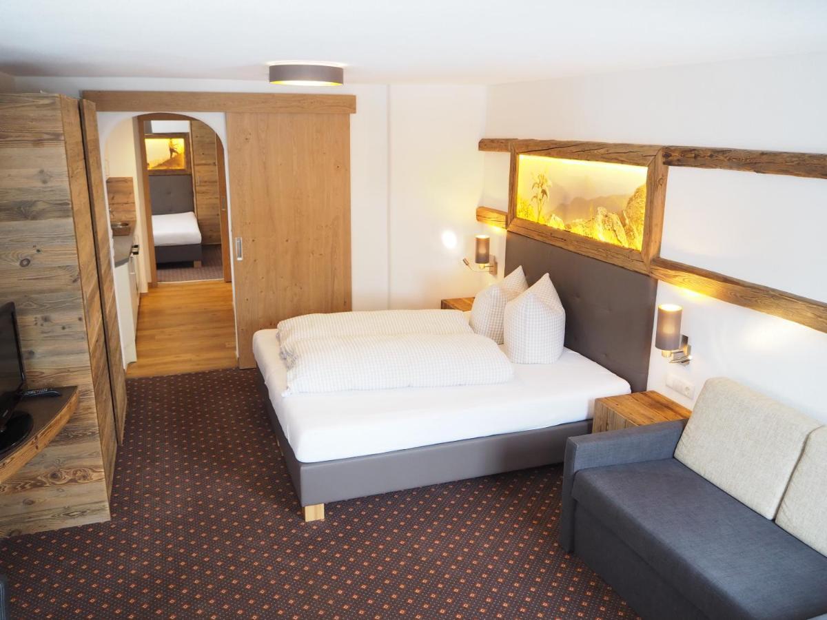 Almhof-Reithof Pitztal Hotel ซังคท์เลออนฮาร์ด อิม พิทซ์ทัล ภายนอก รูปภาพ