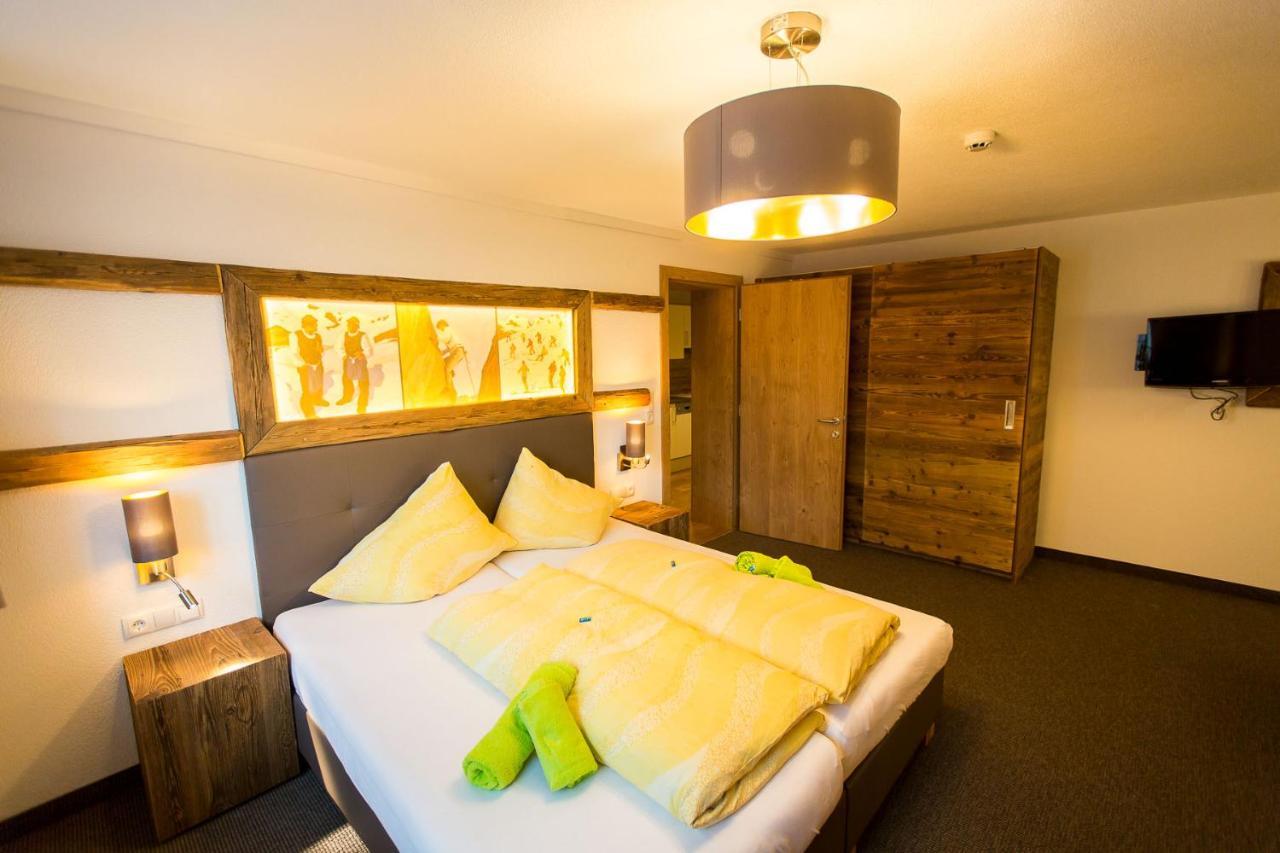 Almhof-Reithof Pitztal Hotel ซังคท์เลออนฮาร์ด อิม พิทซ์ทัล ภายนอก รูปภาพ