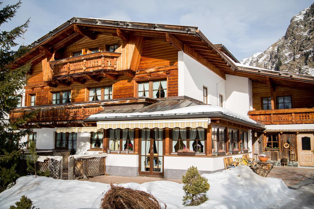 Almhof-Reithof Pitztal Hotel ซังคท์เลออนฮาร์ด อิม พิทซ์ทัล ภายนอก รูปภาพ