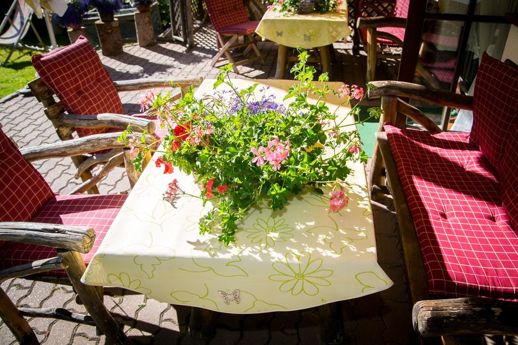 Almhof-Reithof Pitztal Hotel ซังคท์เลออนฮาร์ด อิม พิทซ์ทัล ภายนอก รูปภาพ